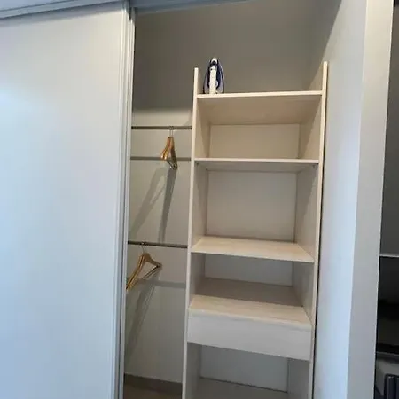 Apartment T2 Gaucher A 200m Du Centre